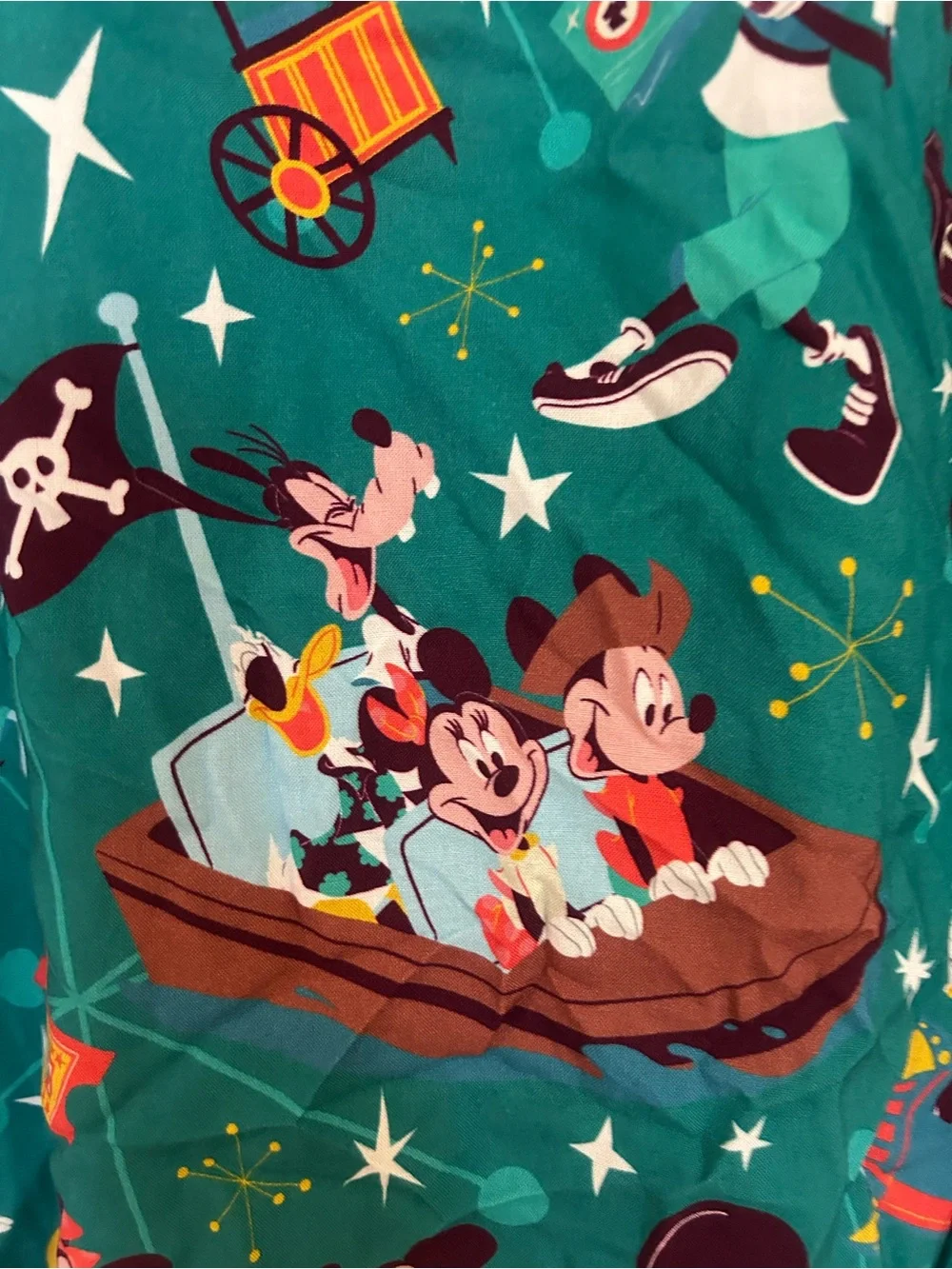 Disney Play In The Park Hawaiian Shirt Adult Medium Mickey &Friends Camp Shirt